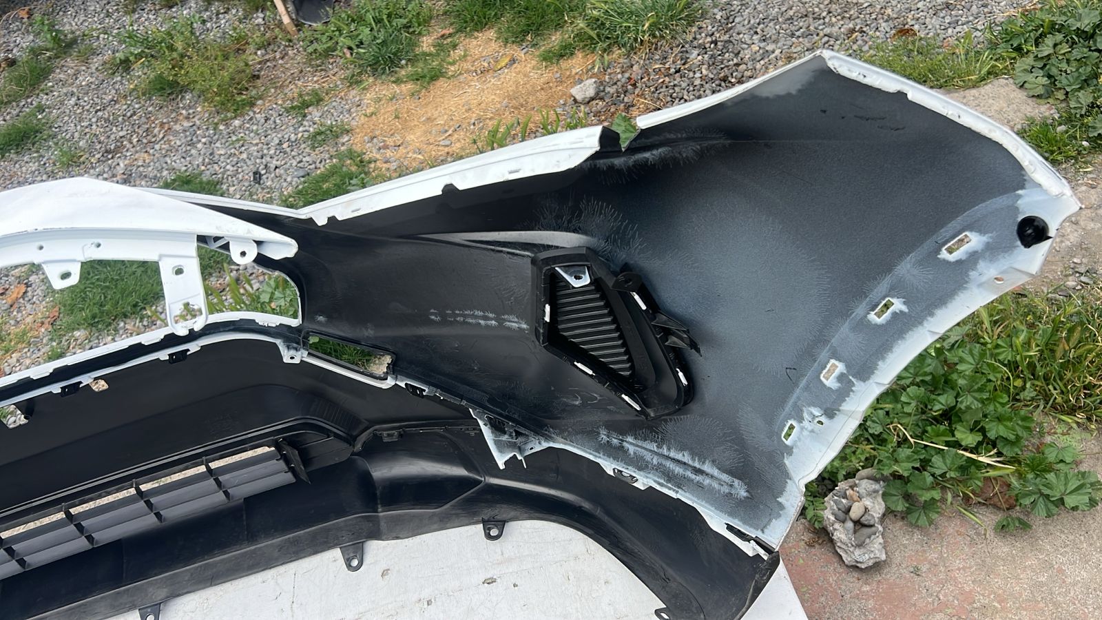 PARACHOQUE DELANTERO TOYOTA RAV4 (19-22) - Imagen 7