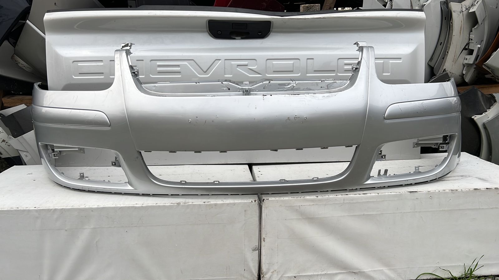 PARACHOQUE DELANTERO VOLKSWAGEN BORA (08-14)