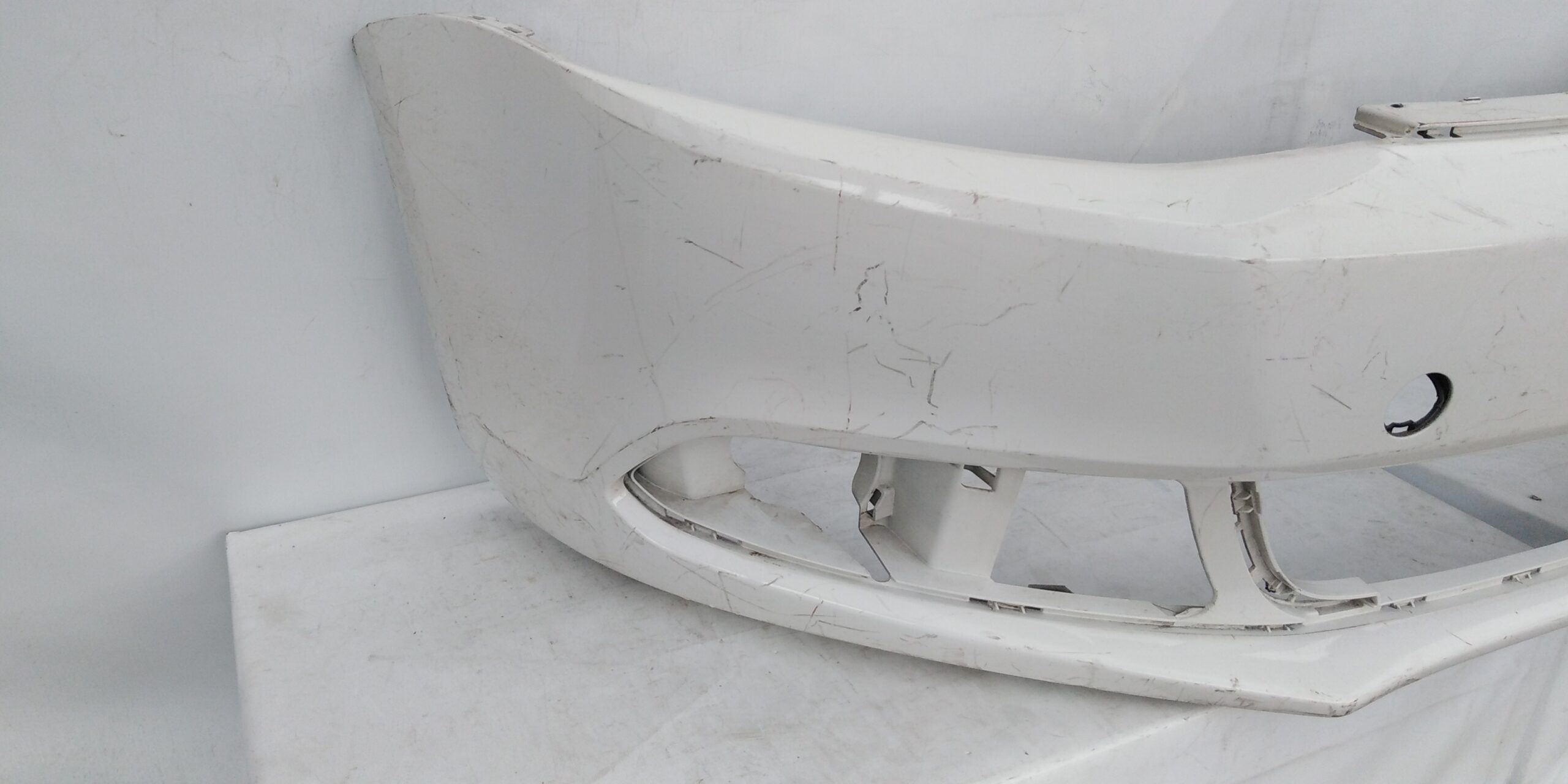 PARACHOQUE DELANTERO VOLKSWAGEN JETTA (12-13) - Imagen 2