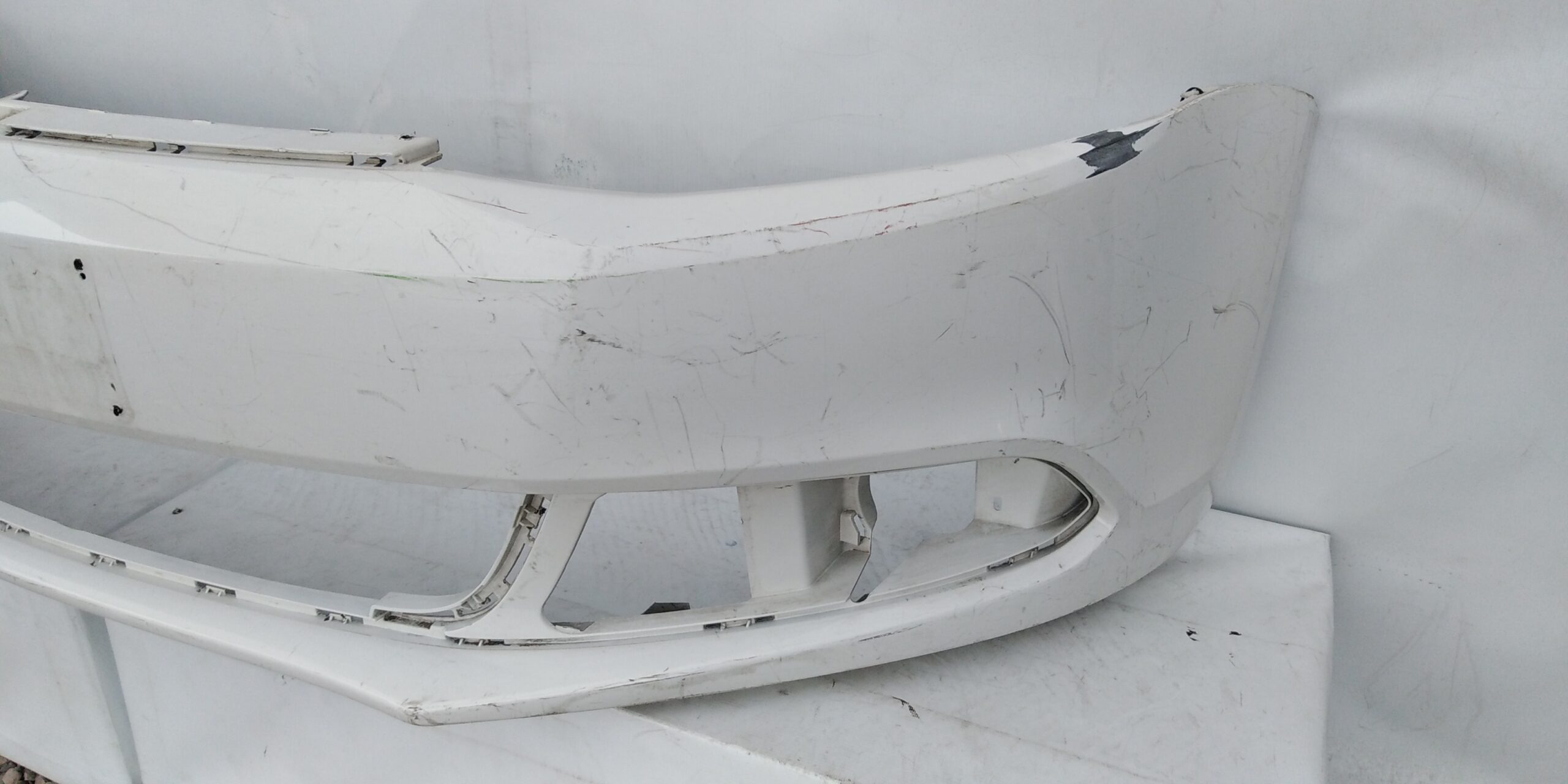 PARACHOQUE DELANTERO VOLKSWAGEN JETTA (12-13) - Imagen 3