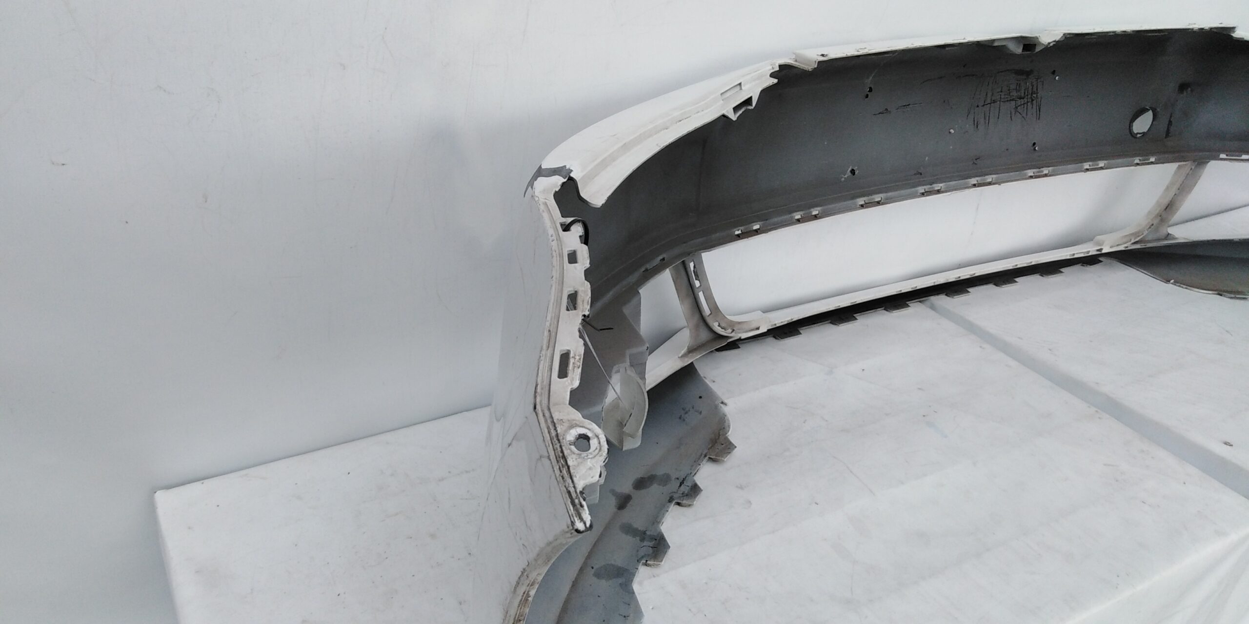 PARACHOQUE DELANTERO VOLKSWAGEN JETTA (12-13) - Imagen 5