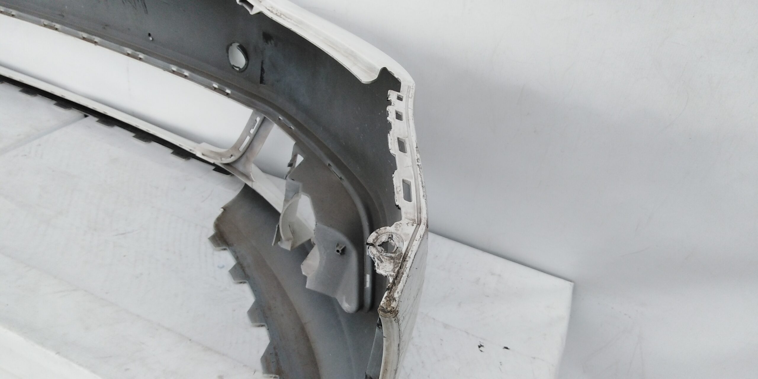 PARACHOQUE DELANTERO VOLKSWAGEN JETTA (12-13) - Imagen 6