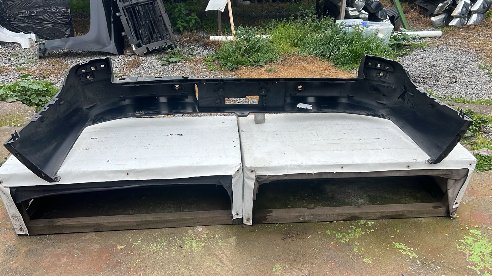 PARACHOQUE TRASERO CHEVROLET MONTANA (23-25) - Imagen 7