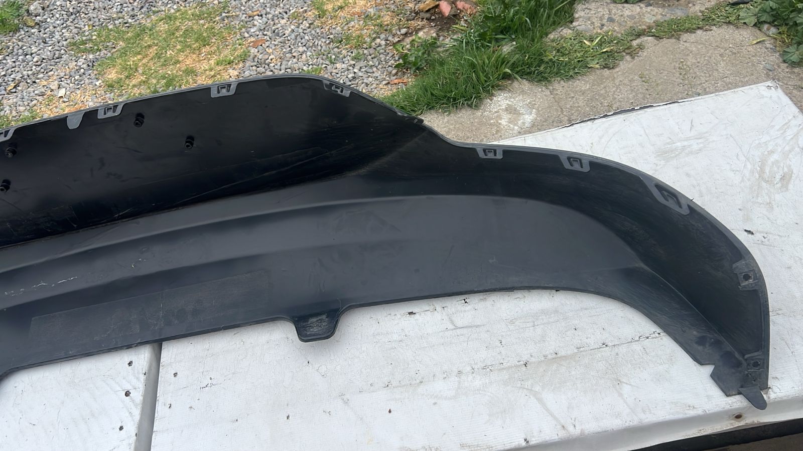 SPOILER PARACHOQUE TRASERO CHEVROLET ONIX SEDAN (20-23) - Imagen 6