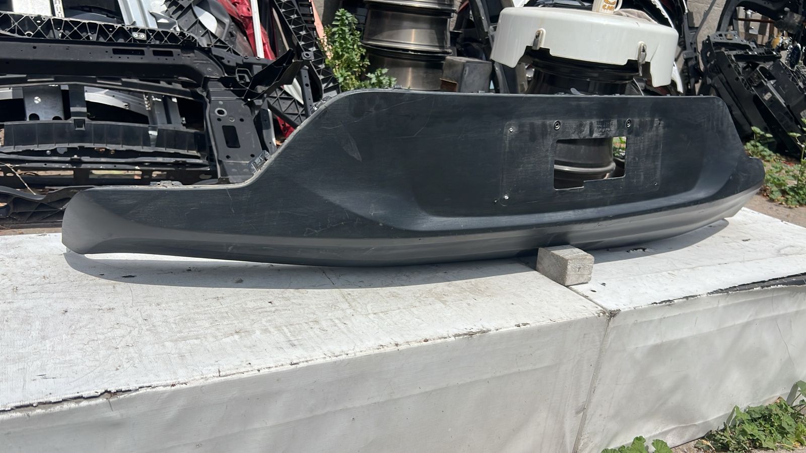 SPOILER PARACHOQUE TRASERO CHEVROLET ONIX SEDAN (20-23) - Imagen 2