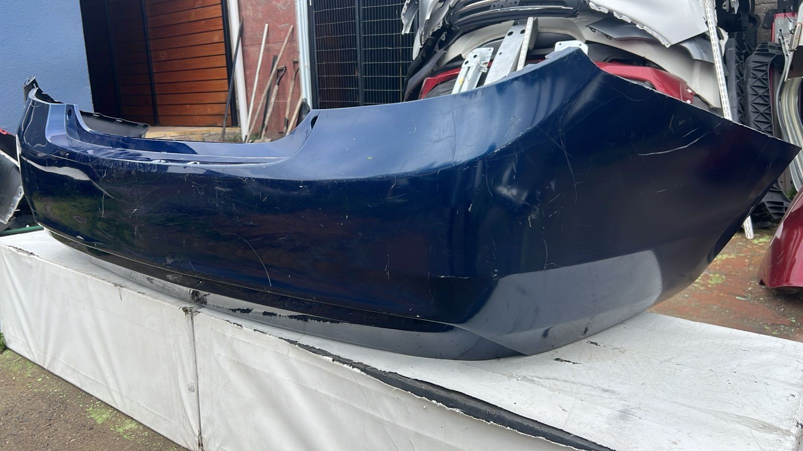 PARACHOQUE TRASERO CHEVROLET SAIL (16-19) - Imagen 2