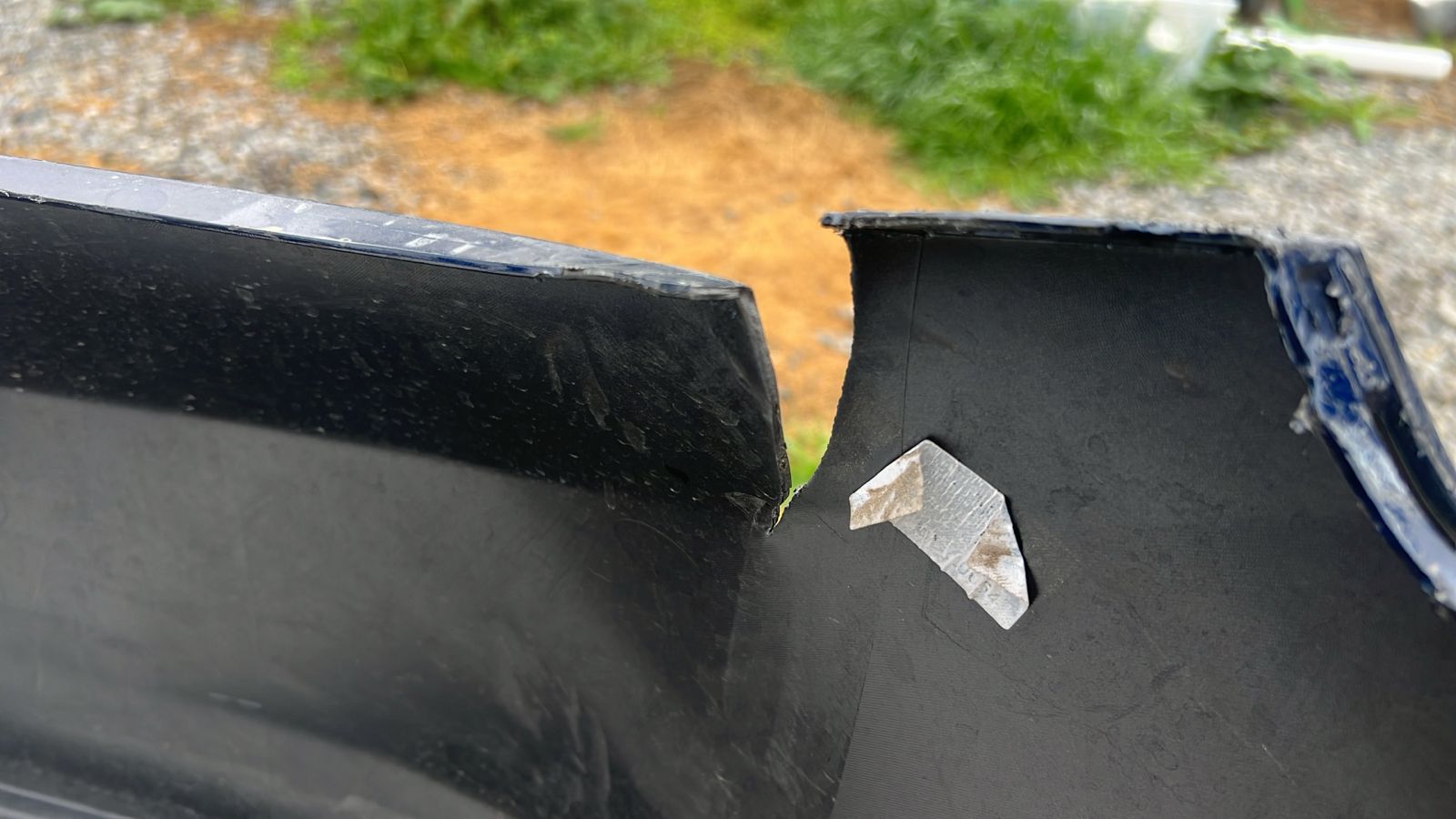 PARACHOQUE TRASERO CHEVROLET SAIL (16-19) - Imagen 9