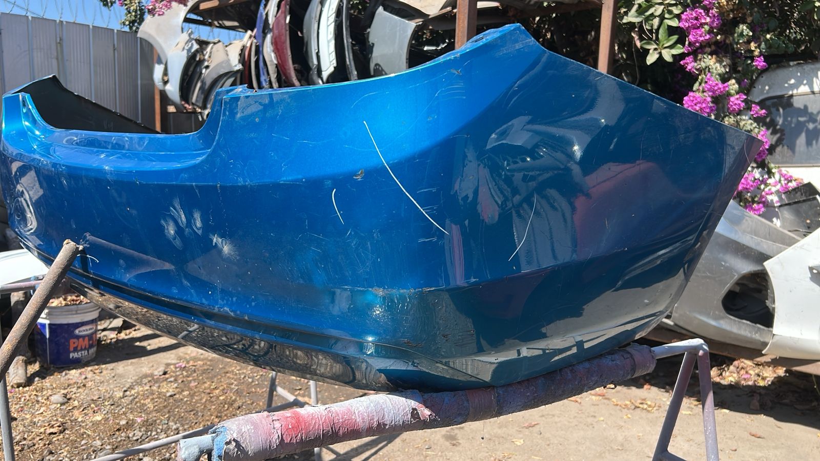 PARACHOQUE TRASERO CHEVROLET SAIL (16-19) - Imagen 4