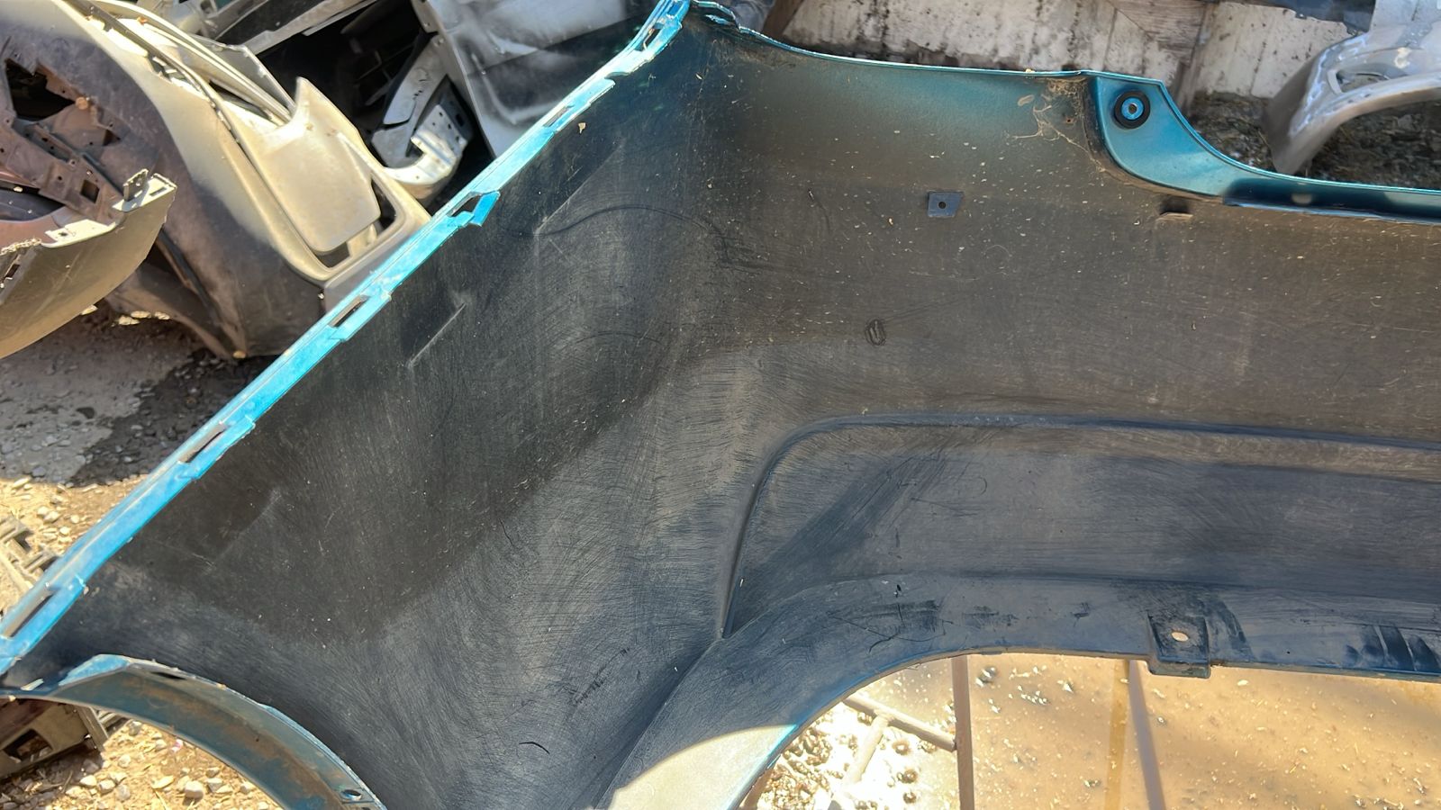 PARACHOQUE TRASERO CHEVROLET SAIL (16-19) - Imagen 6