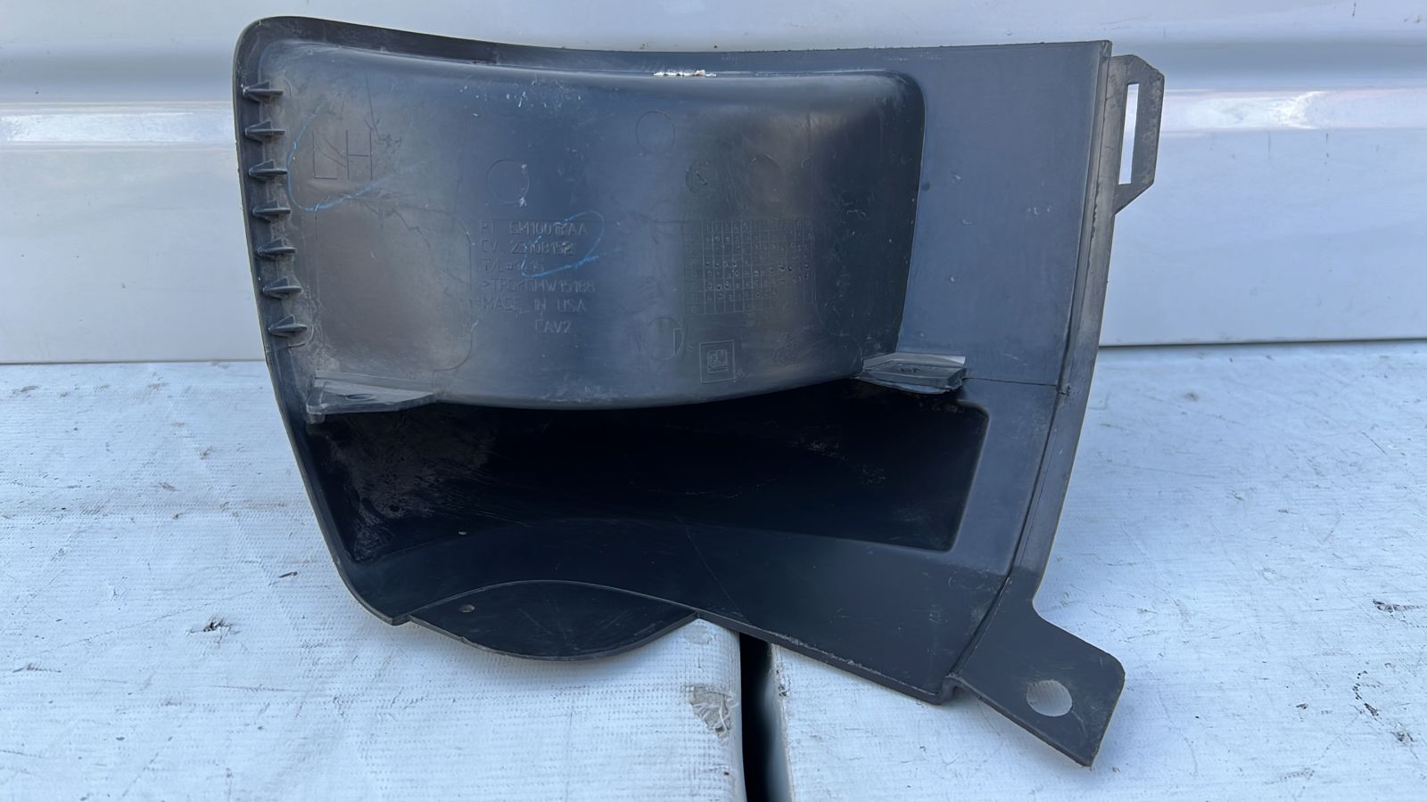 CORNER IZQUIERDO PARACHOQUE TRASERO CHEVROLET SILVERADO (14-18) - Imagen 3