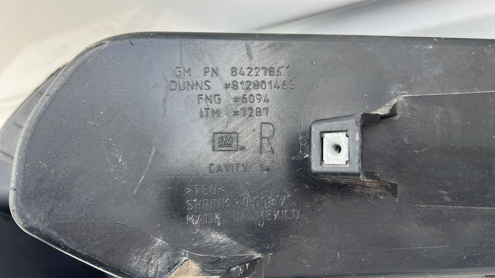 PARACHOQUE TRASERO CHEVROLET SILVERADO (19-22) - Imagen 5