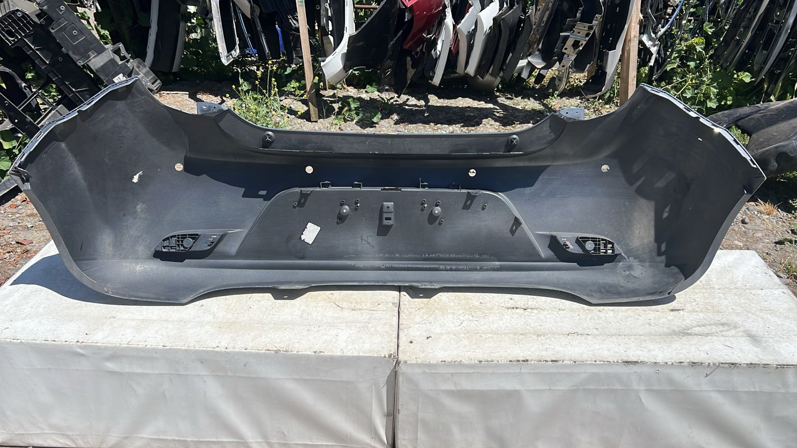 PARACHOQUE TRASERO CHEVROLET SPARK GT (18-21) - Imagen 4