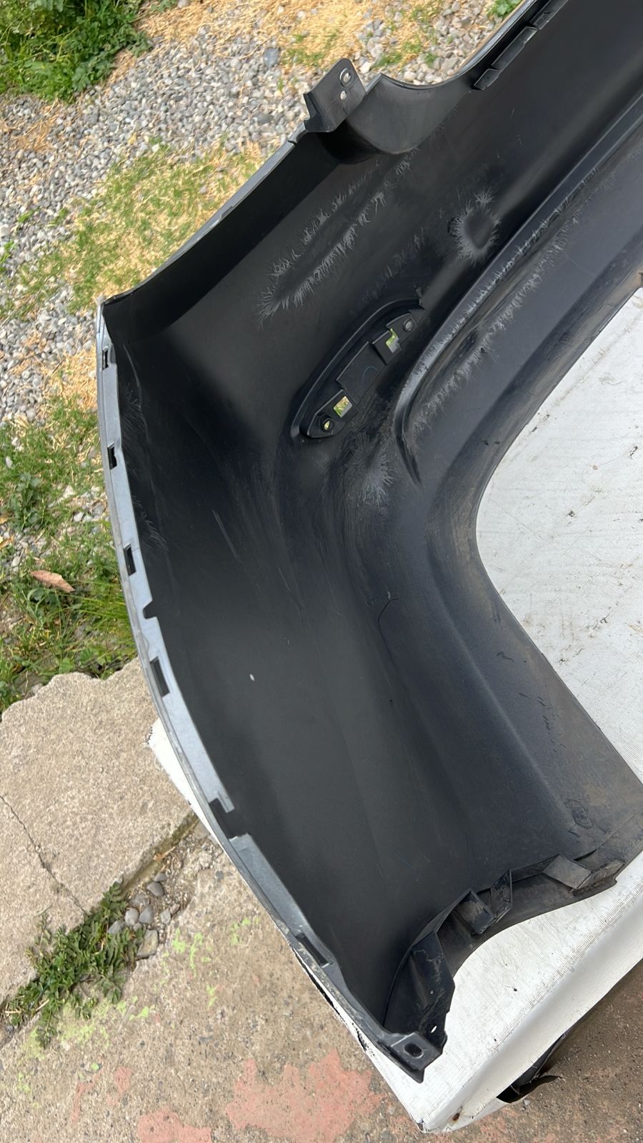 PARACHOQUE TRASERO CHEVROLET SPARK SEDAN (20-21) - Imagen 5