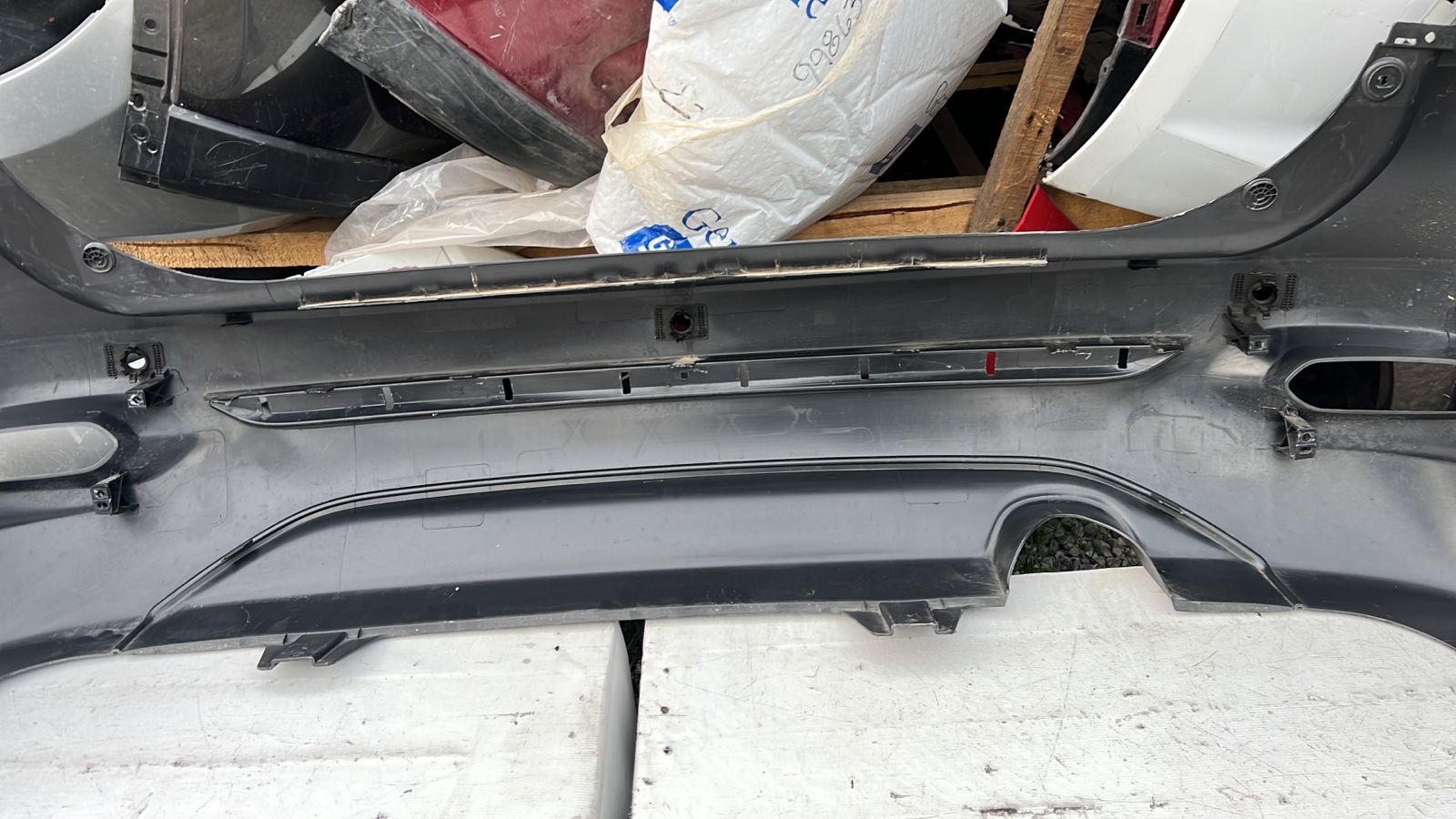 (ORIGINAL NUEVO) PARACHOQUE TRASERO CHEVROLET SPIN ACTIV (19-23) - Imagen 6