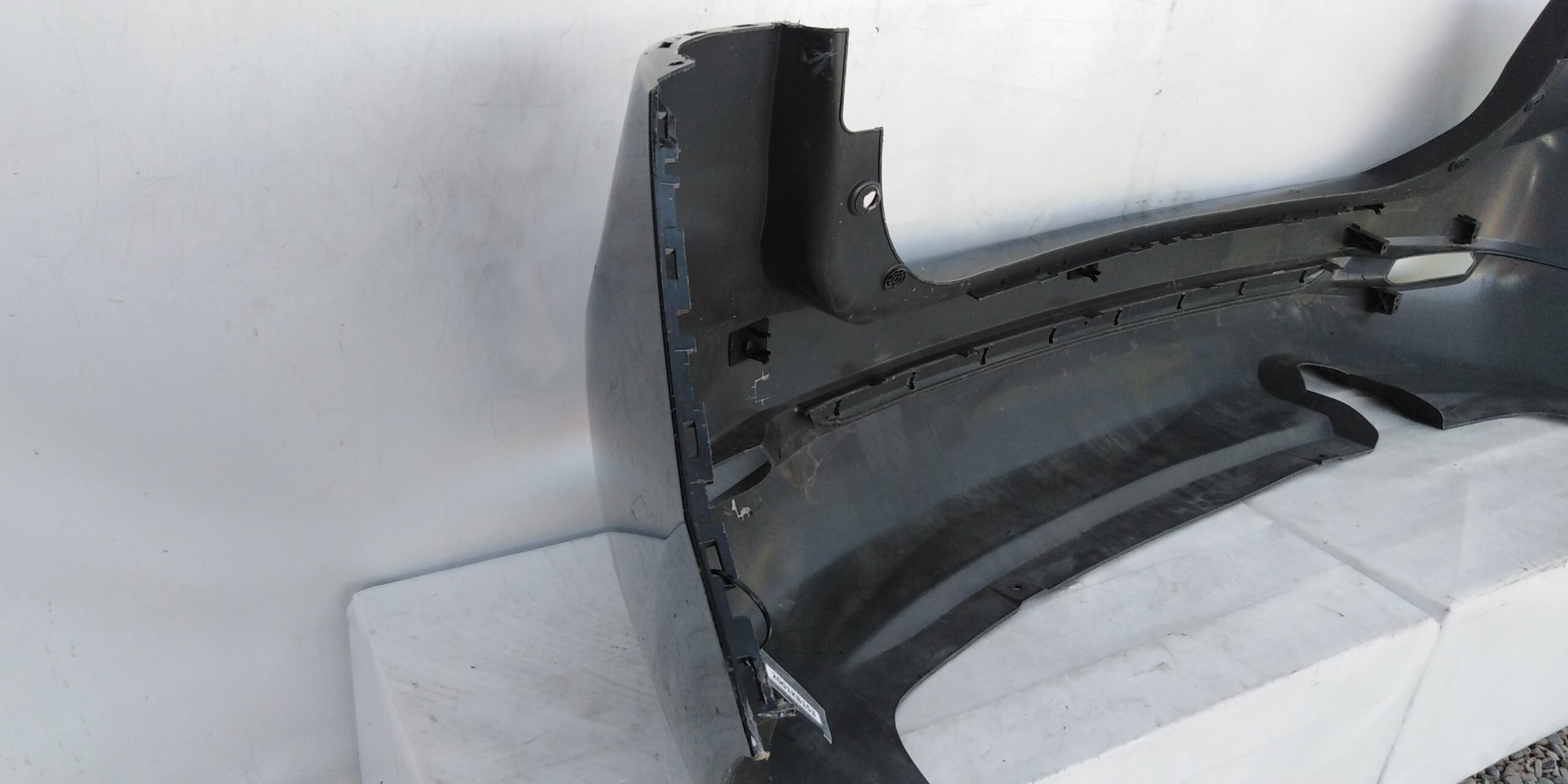 PARACHOQUE TRASERO CHEVROLET SPIN (19-21) - Imagen 5