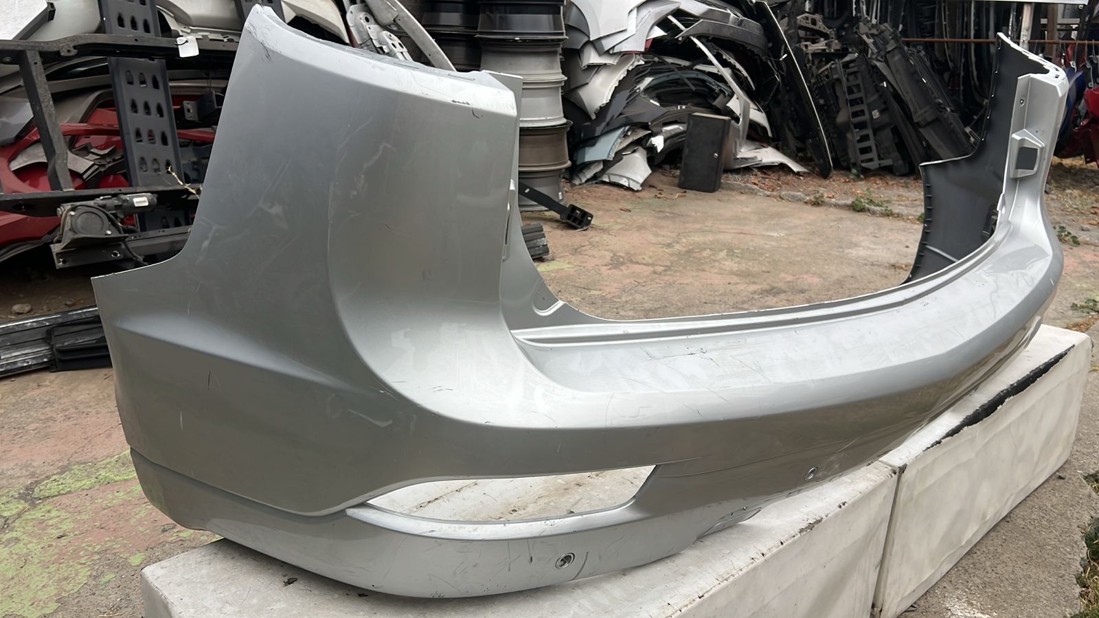 PARACHOQUE TRASERO CHEVROLET TRAILBLAZER (19-23) - Imagen 2