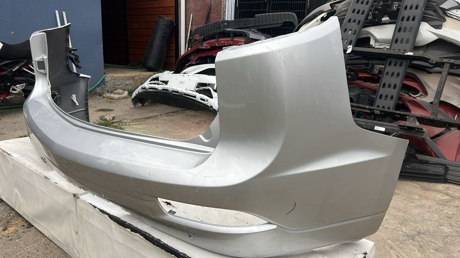 PARACHOQUE TRASERO CHEVROLET TRAILBLAZER (19-23) - Imagen 5