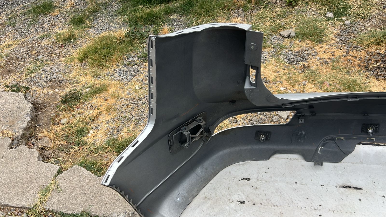 PARACHOQUE TRASERO CHEVROLET TRAILBLAZER (19-23) - Imagen 7