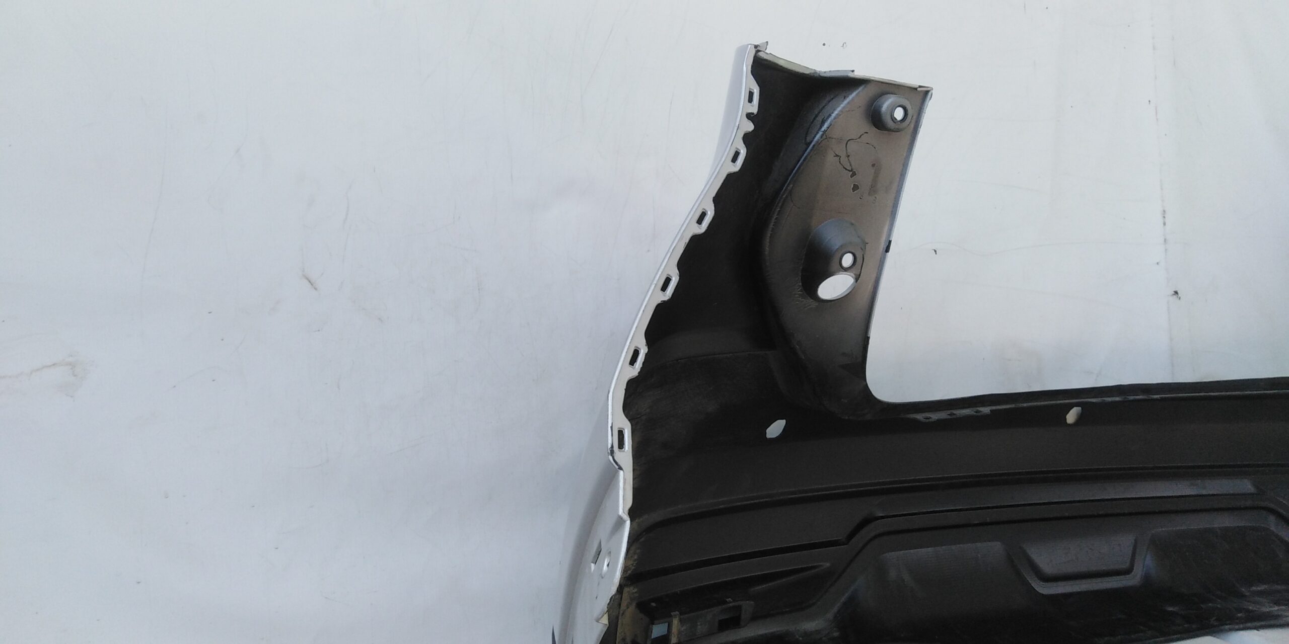 PARACHOQUE TRASERO NISSAN KICKS (17-20) - Imagen 5