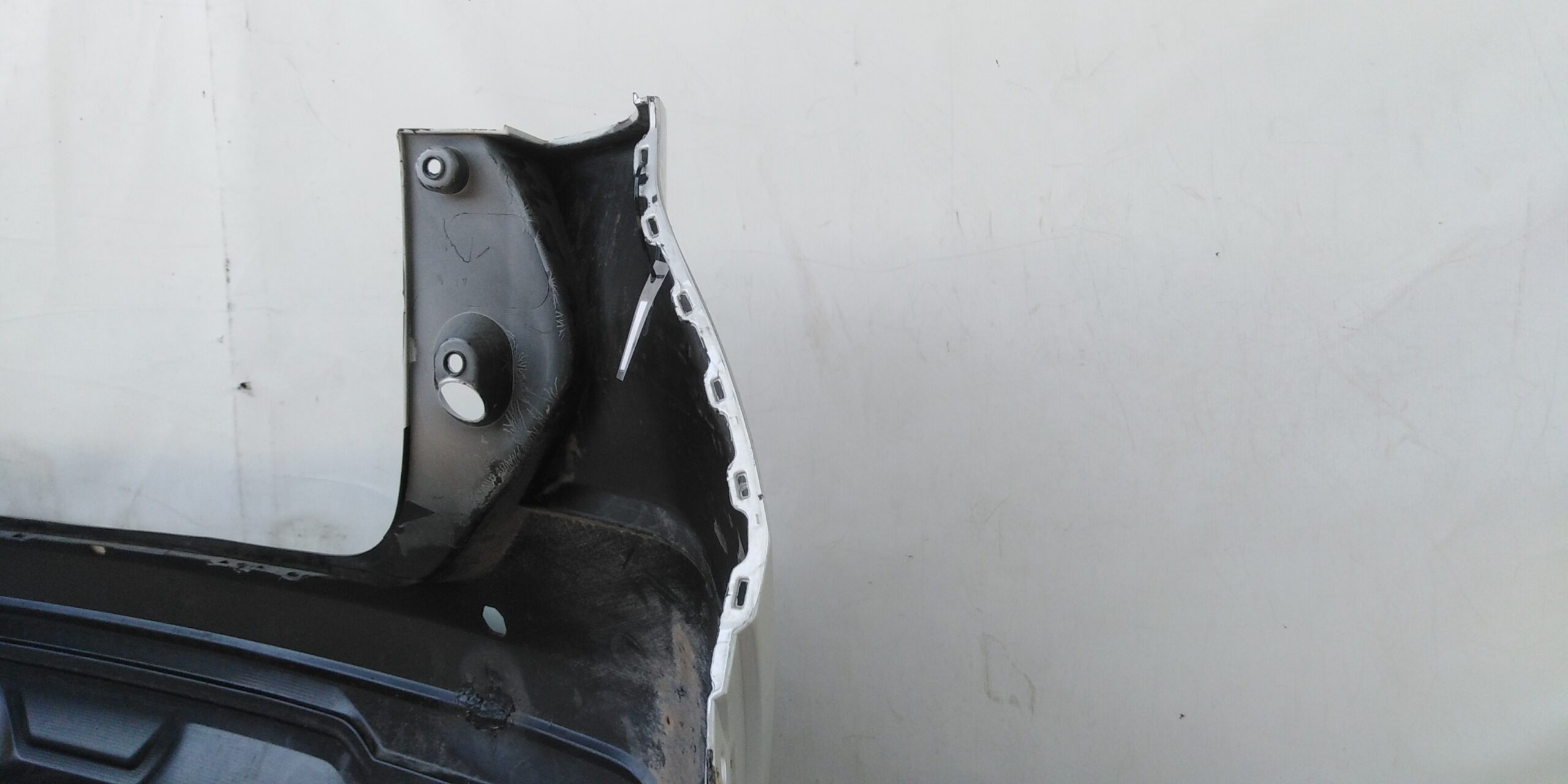 PARACHOQUE TRASERO NISSAN KICKS (17-20) - Imagen 6