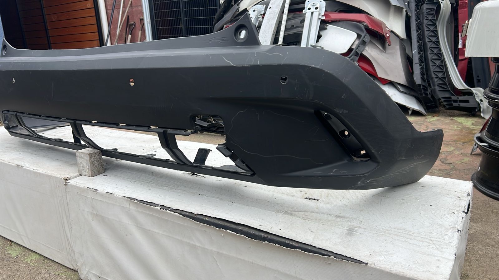 PARACHOQUE TRASERO TOYOTA COROLLA CROSS (22-24) - Imagen 3