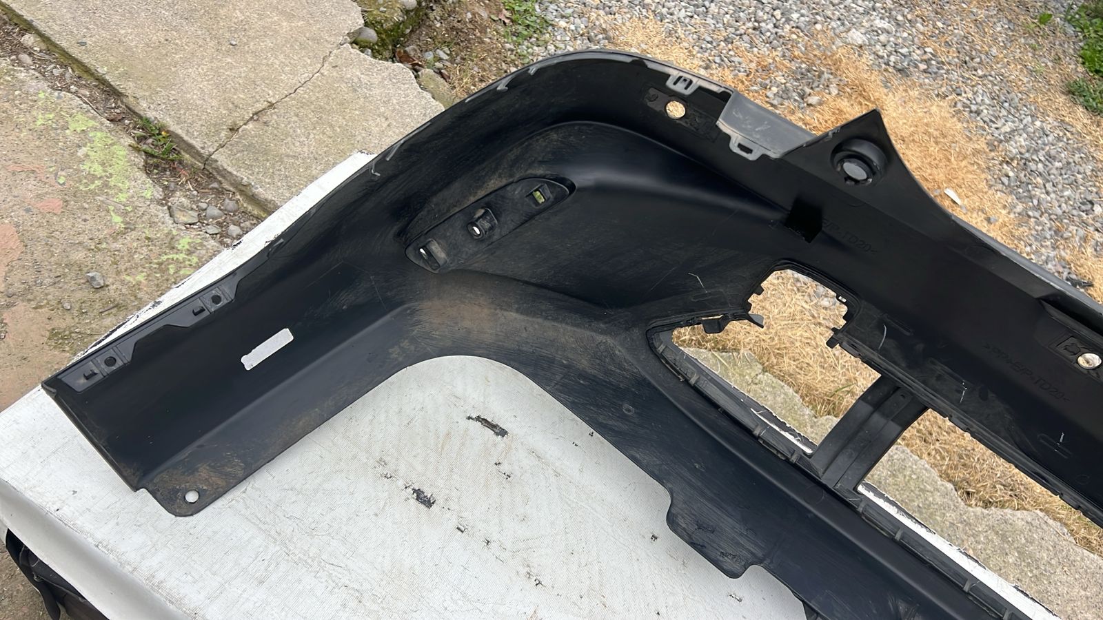 PARACHOQUE TRASERO TOYOTA COROLLA CROSS (22-24) - Imagen 5