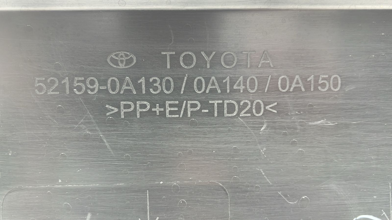 PARACHOQUE TRASERO TOYOTA COROLLA CROSS (22-24) - Imagen 7