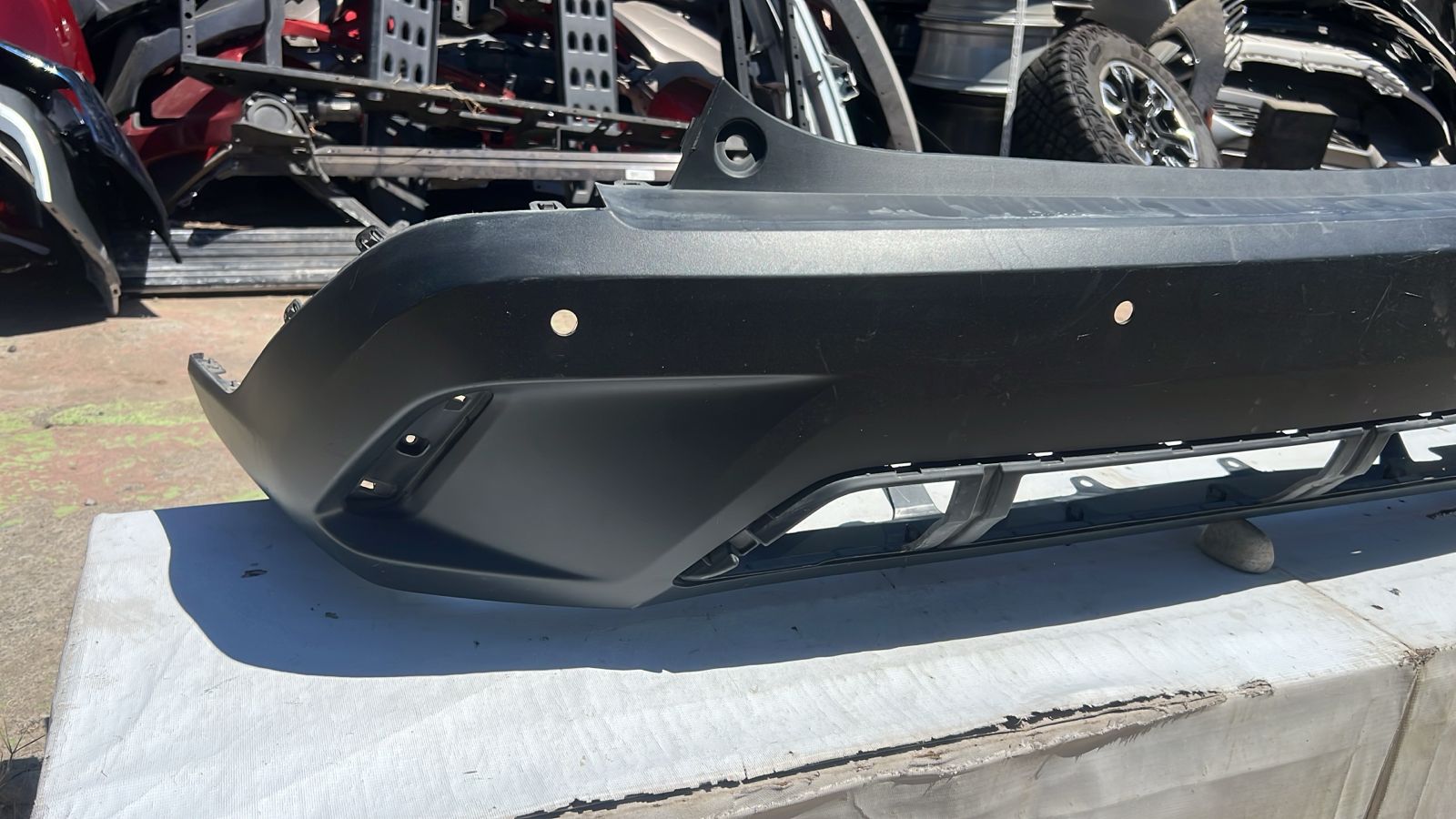 PARACHOQUE TRASERO TOYOTA COROLLA CROSS (22-24) - Imagen 3