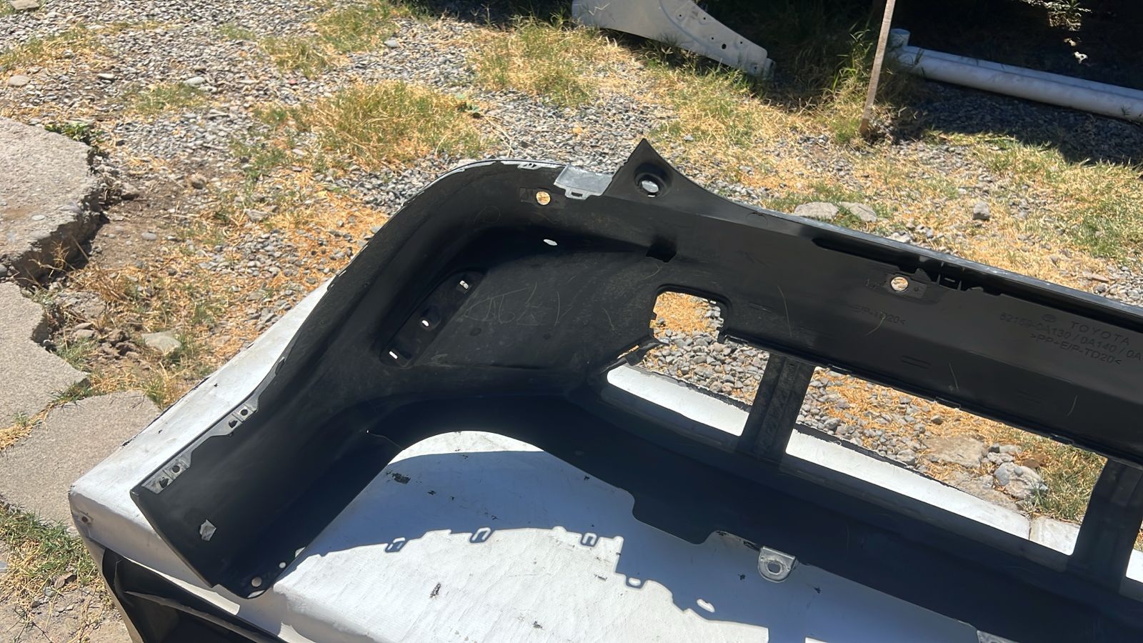 PARACHOQUE TRASERO TOYOTA COROLLA CROSS (22-24) - Imagen 7