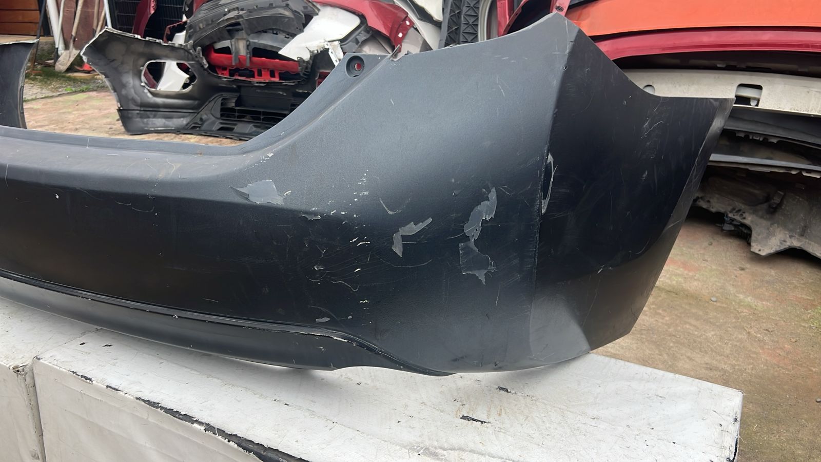 PARACHOQUE TRASERO TOYOTA COROLLA SEDAN (14-15) - Imagen 3