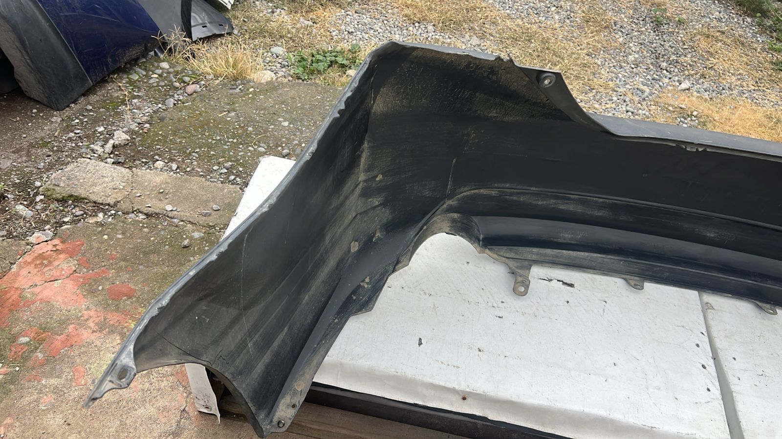 PARACHOQUE TRASERO TOYOTA COROLLA SEDAN (14-15) - Imagen 6