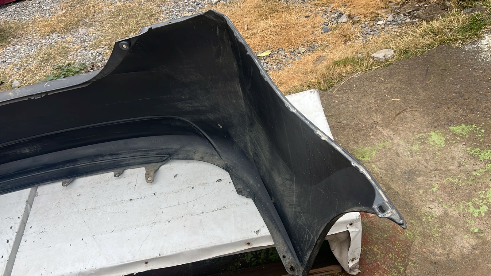 PARACHOQUE TRASERO TOYOTA COROLLA SEDAN (14-15) - Imagen 7