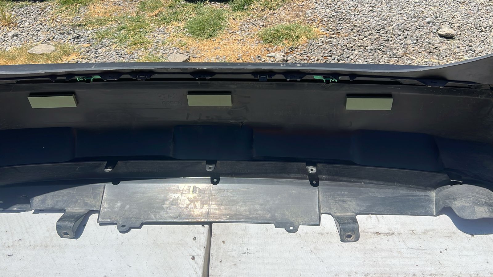 PARACHOQUE TRASERO TOYOTA RAV4 (19-22) - Imagen 10