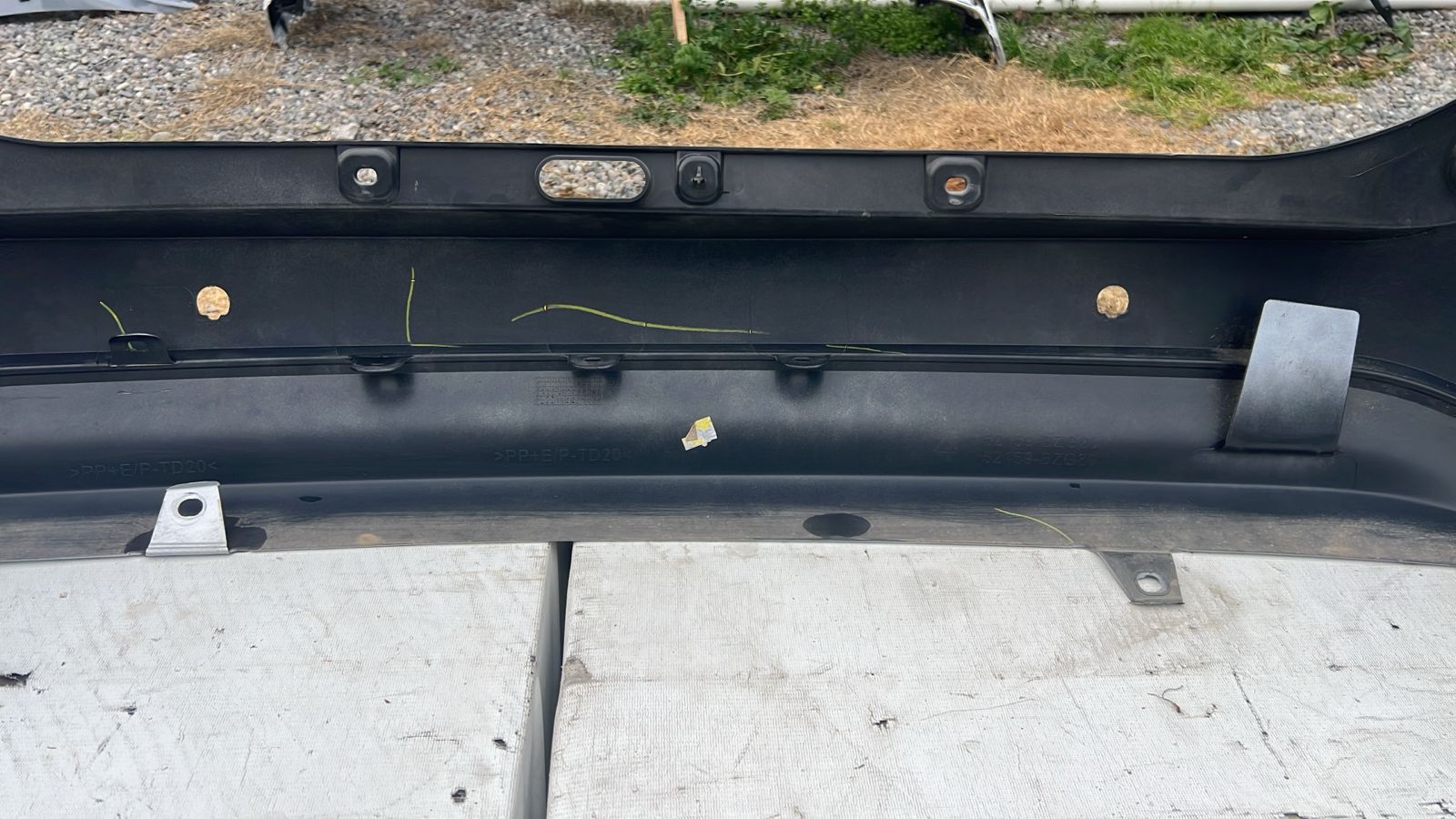 PARACHOQUE TRASERO TOYOTA RUSH (20-24) - Imagen 7