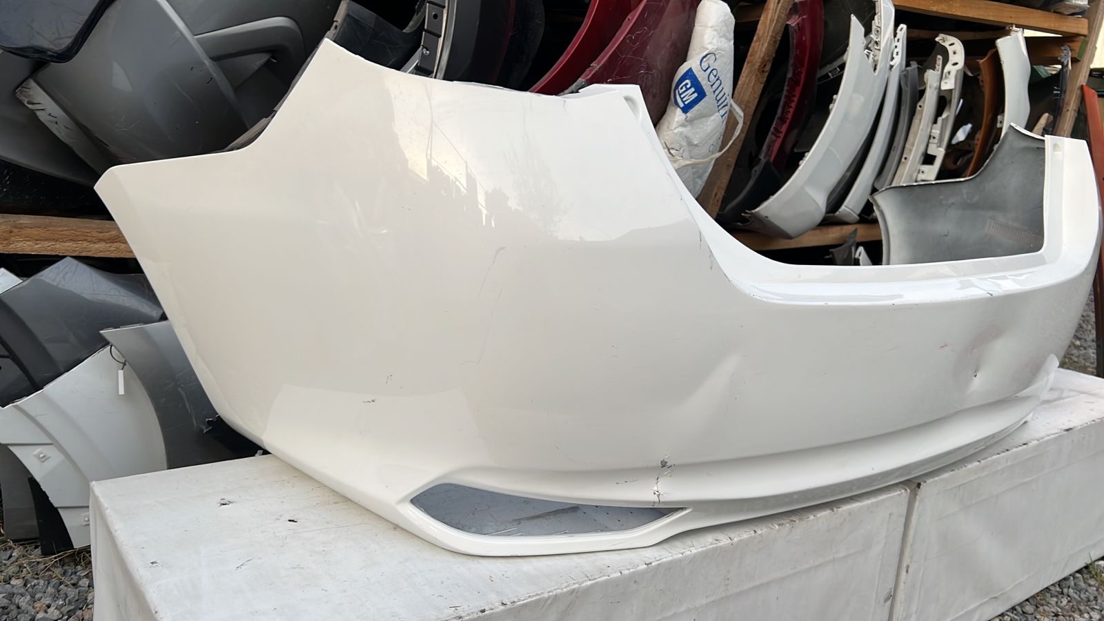 PARACHOQUE TRASERO TOYOTA YARIS SEDAN (21-22) - Imagen 2