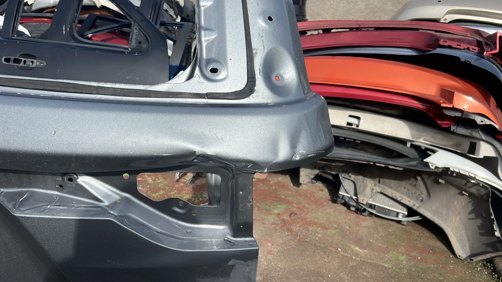 PORTALON CHEVROLET TRAVERSE (22-24) - Imagen 5