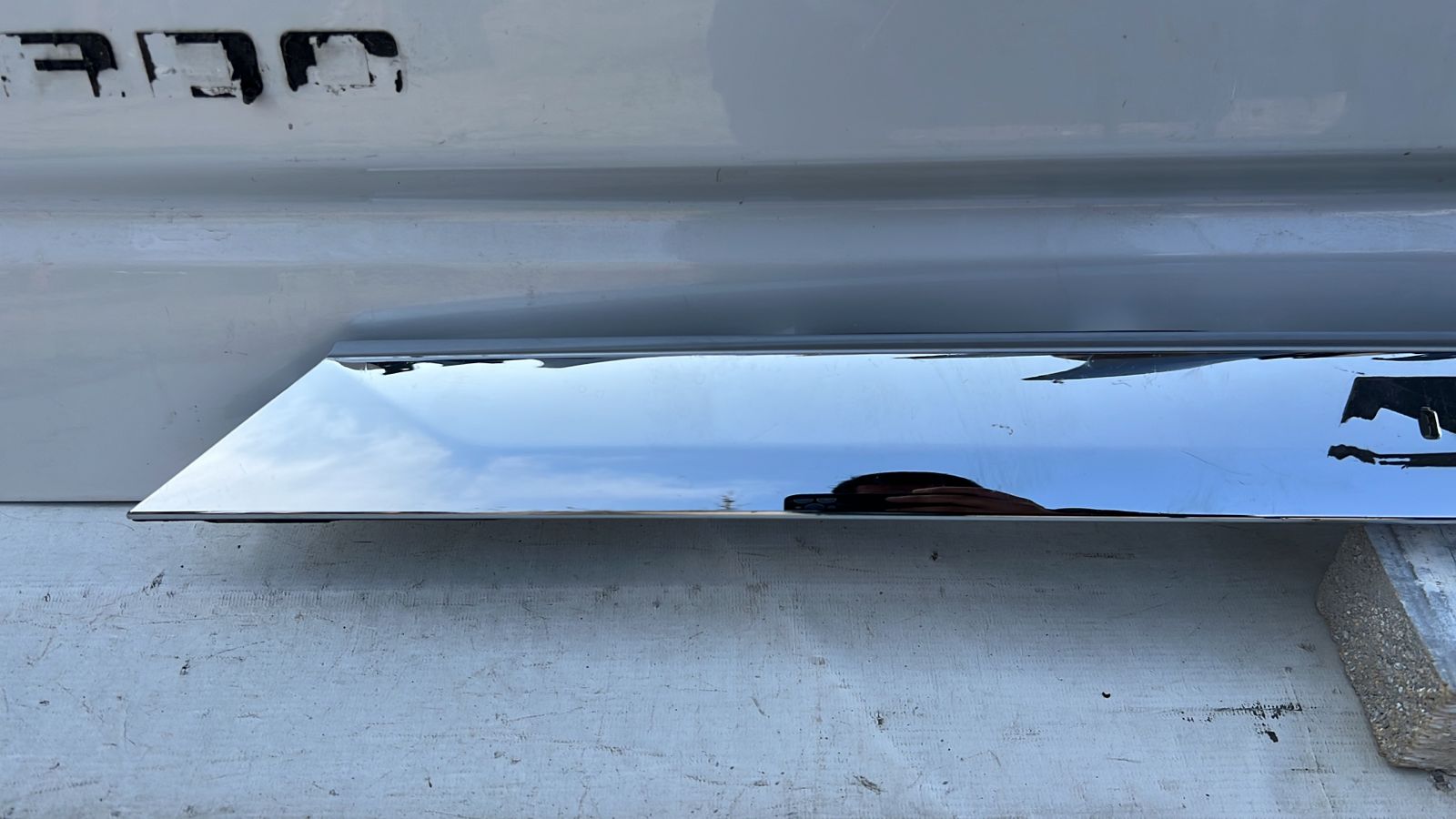 BISEL PORTALON CHEVROLET TRAVERSE (18-21) - Imagen 3