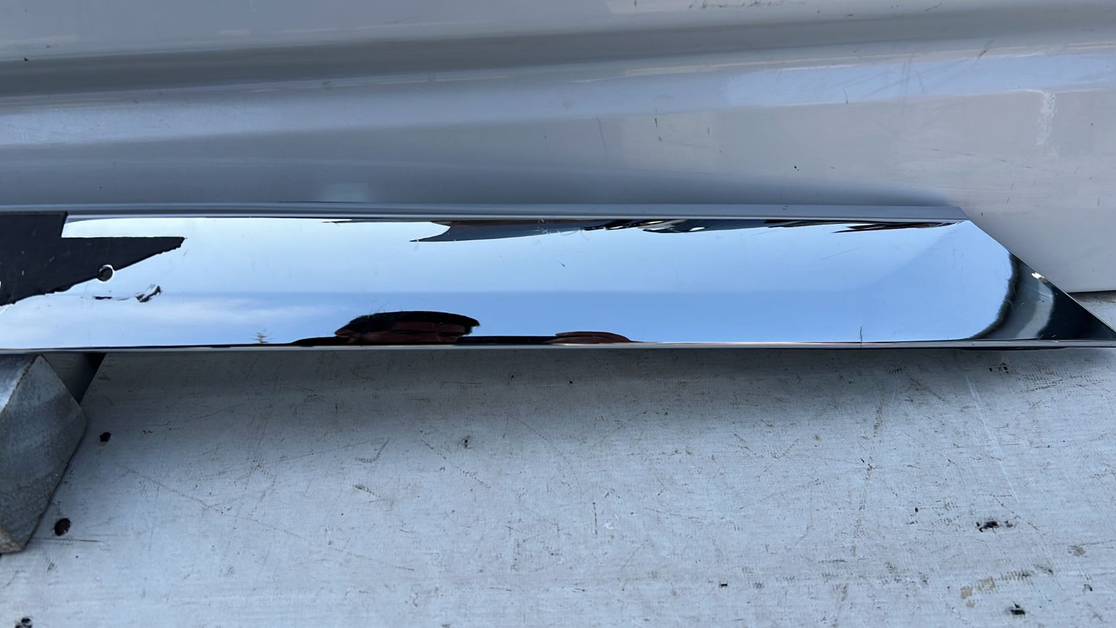 BISEL PORTALON CHEVROLET TRAVERSE (18-21) - Imagen 4