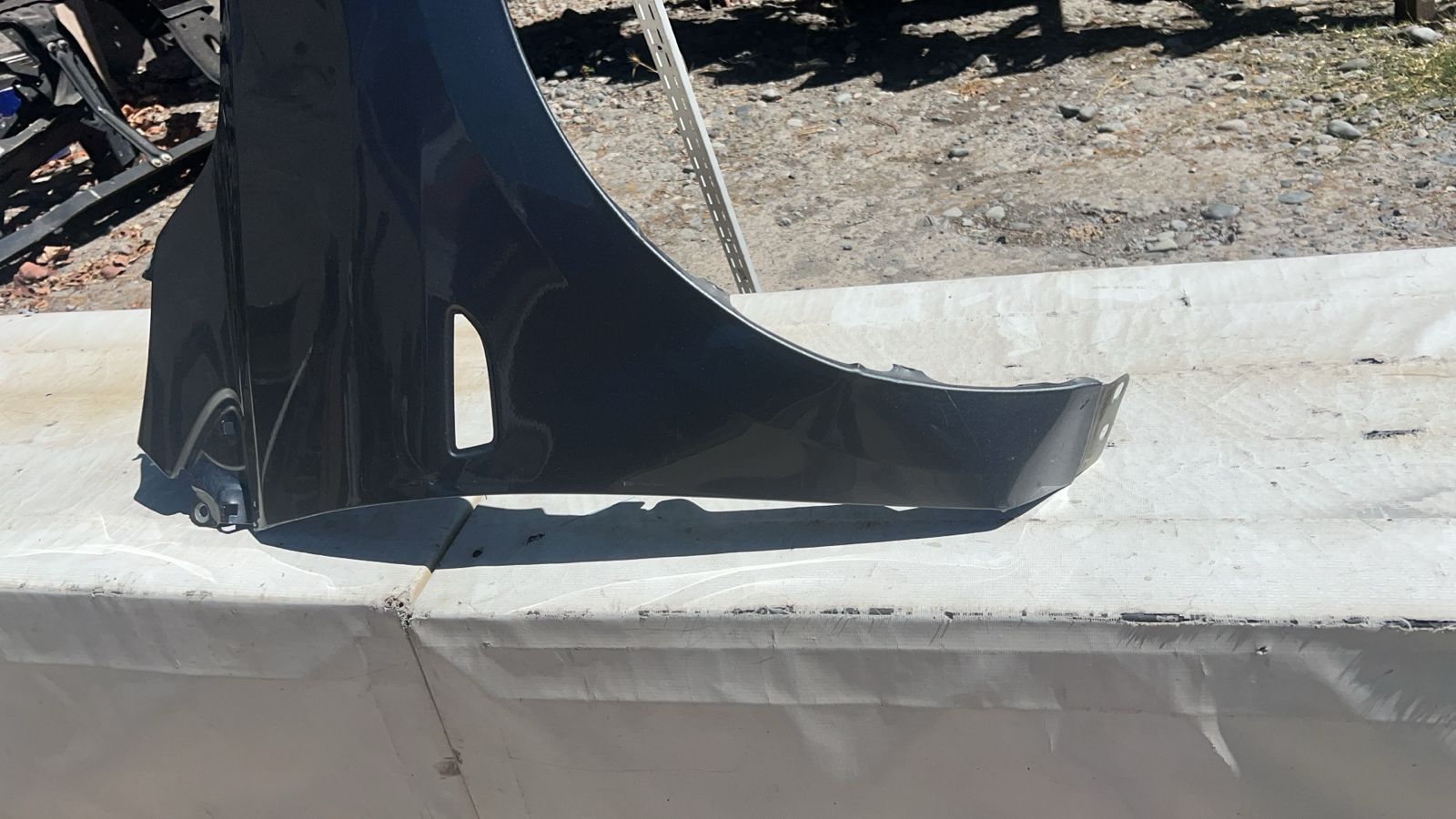 TAPABARRO DERECHO CHEVROLET SAIL (16-21) - Imagen 3
