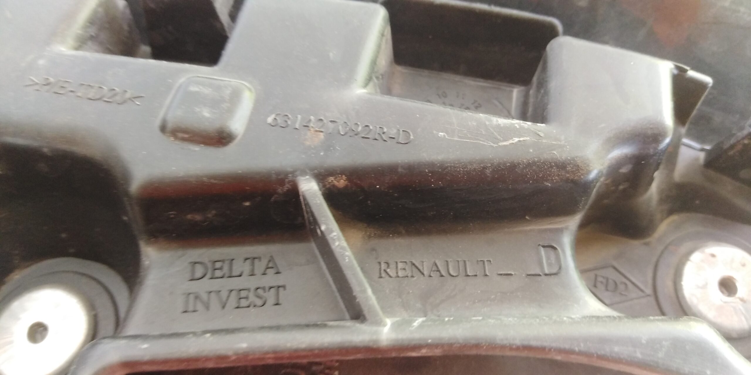 TAPABARRO DERECHO RENAULT SYMBOL (12-17) - Imagen 3