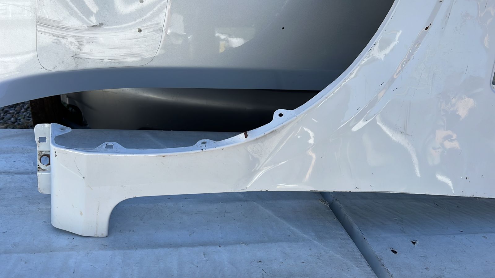 TAPABARRO IZQUIERDO CHEVROLET N400 (20-23) - Imagen 4