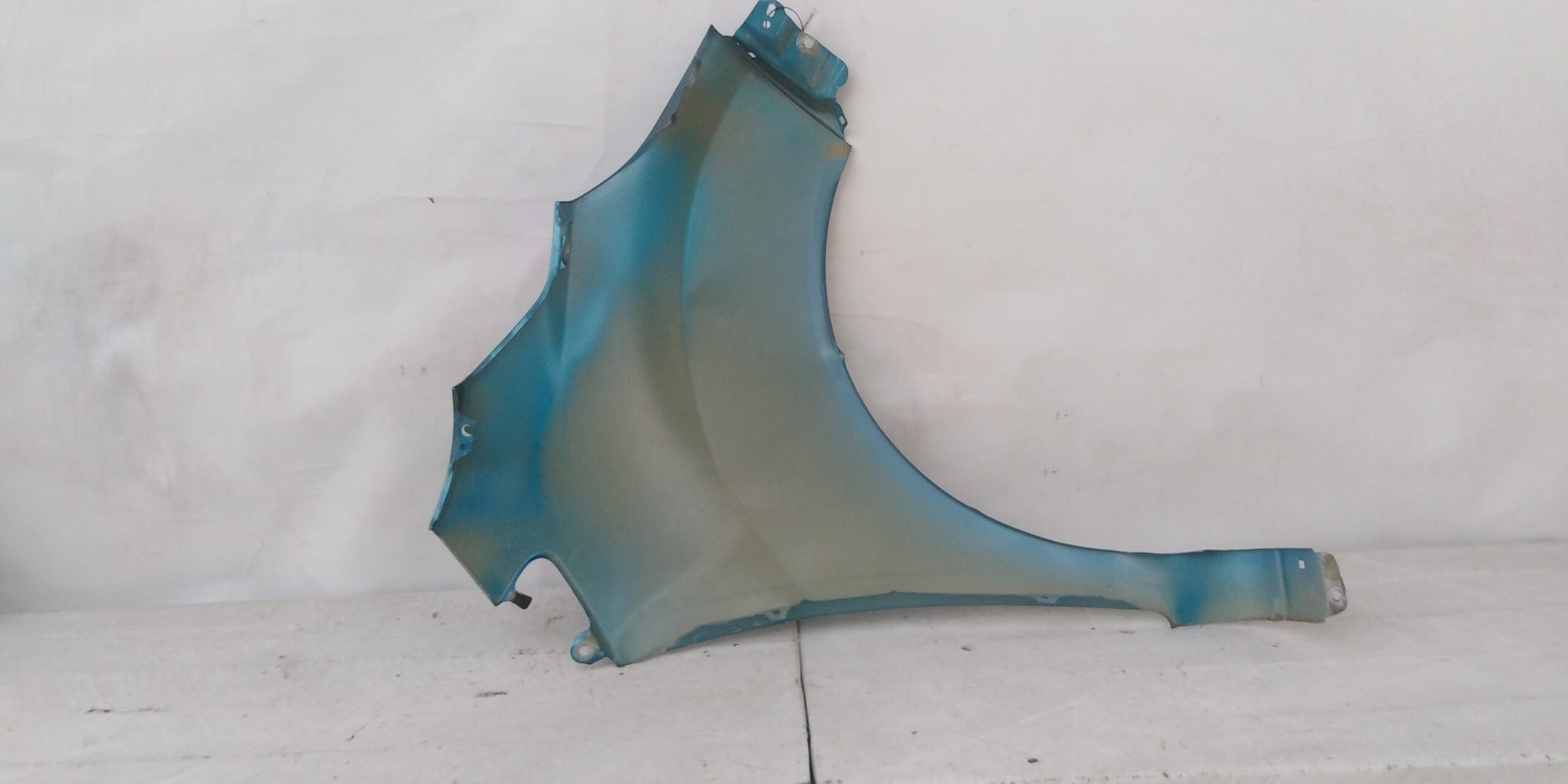 TAPABARRO IZQUIERDO CHEVROLET SPARK GT (18-21) - Imagen 2