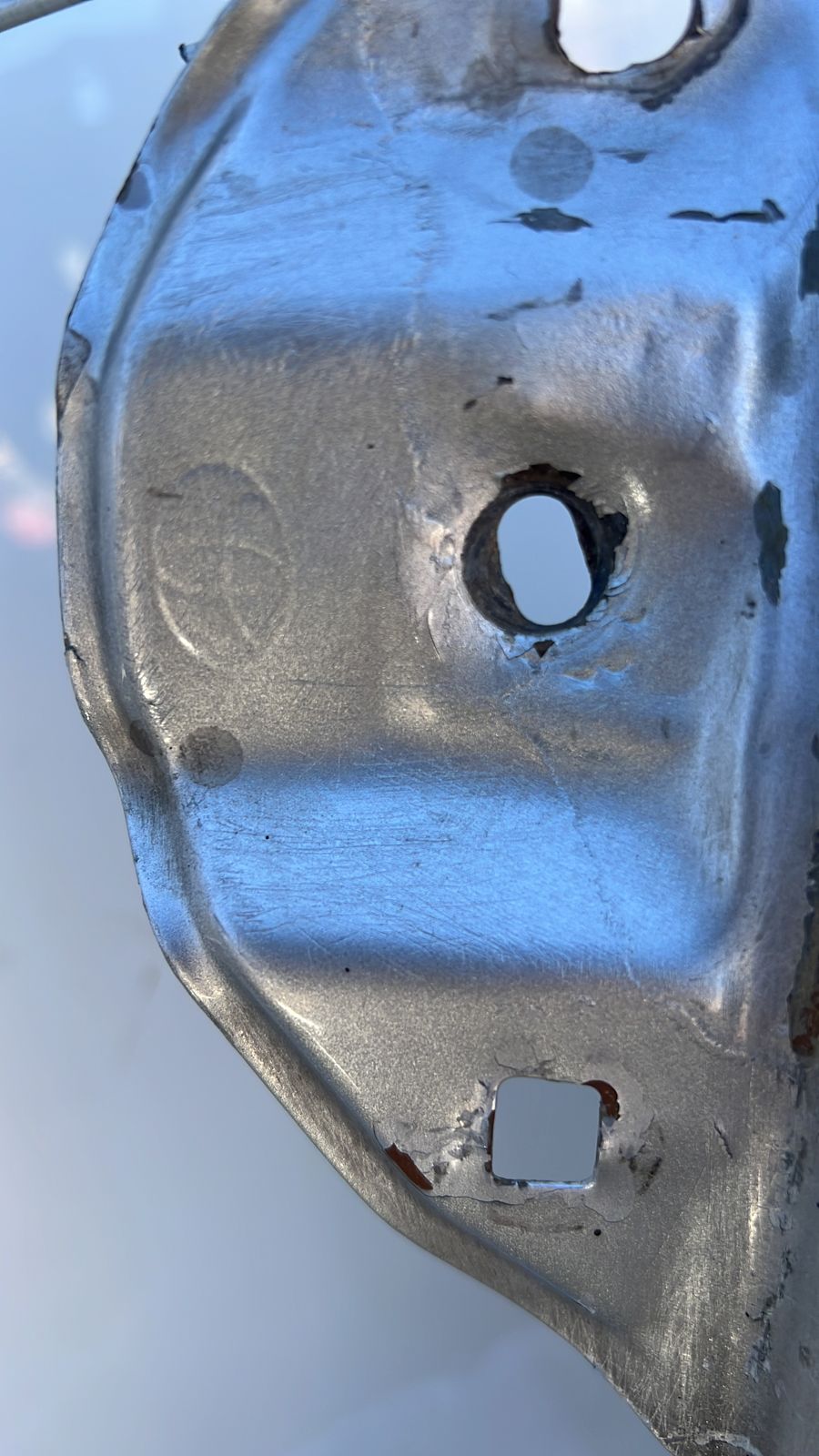 TAPABARRO IZQUIERDO TOYOTA YARIS SEDAN (06-12) - Imagen 5