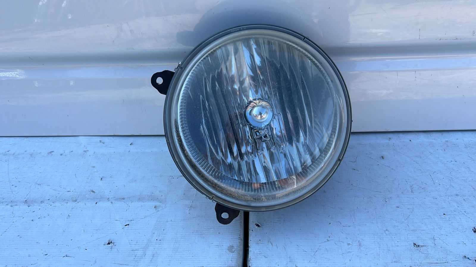 OPTICO IZQUIERDO JEEP LIBERTY (05-07) - Imagen 2