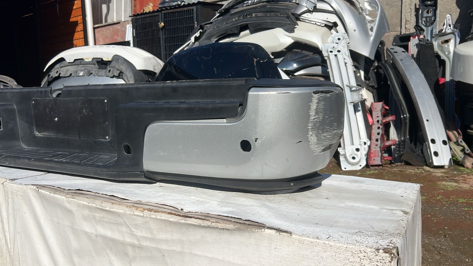 PARACHOQUE TRASERO NISSAN NAVARA (21-24) - Imagen 4