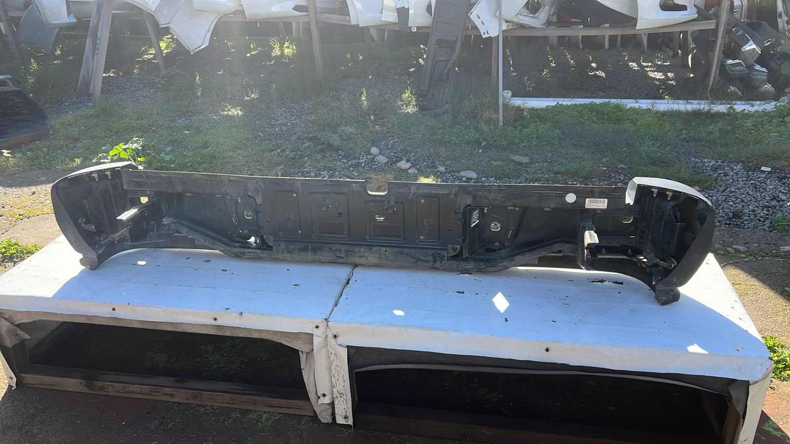 PARACHOQUE TRASERO NISSAN NAVARA (21-24) - Imagen 6